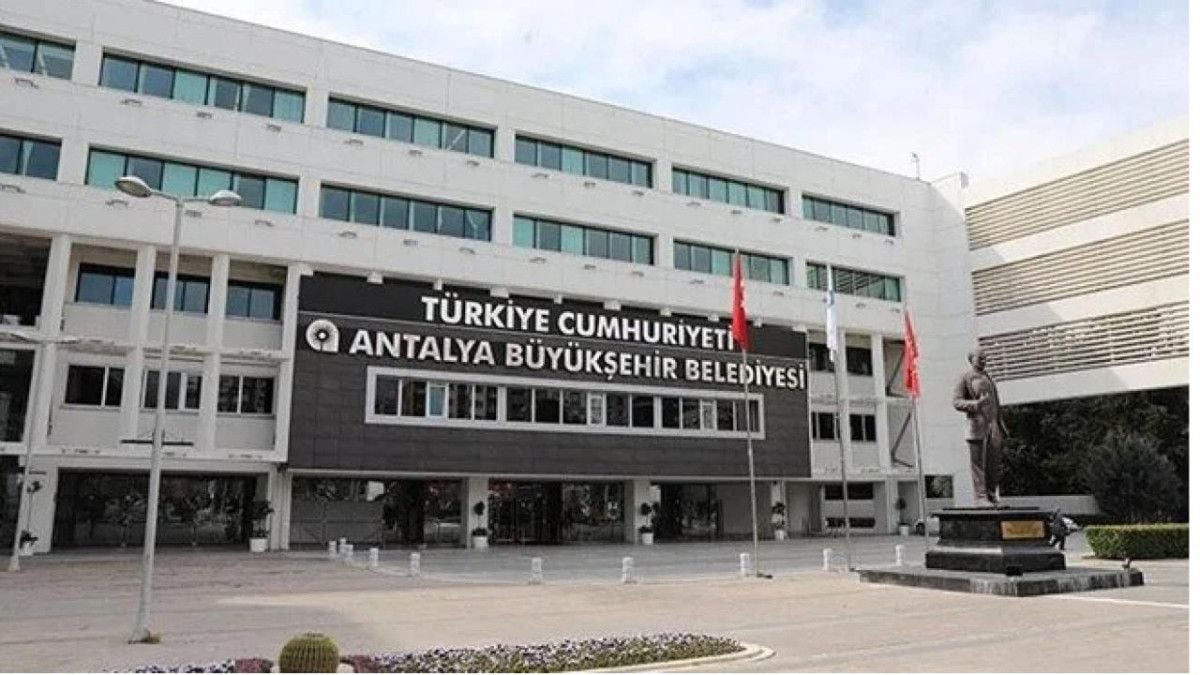 Muhittin Böceğin Yasak Aşkı: İtirafçı Olup Belgeleri Savcılığa Sunarak Gerçekleri Ortaya Çıkardı 1 Muhittin Böceğin Yasak Aşkı: İtirafçı Olup Belgeleri Savcılığa Sunarak Gerçekleri Ortaya Çıkardı