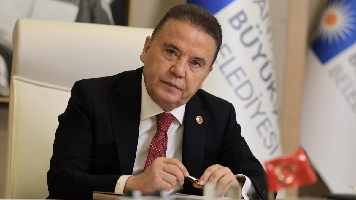 Muhittin Böceğin Yasak Aşkı: İtirafçı Olup Belgeleri Savcılığa Sunarak Gerçekleri Ortaya Çıkardı