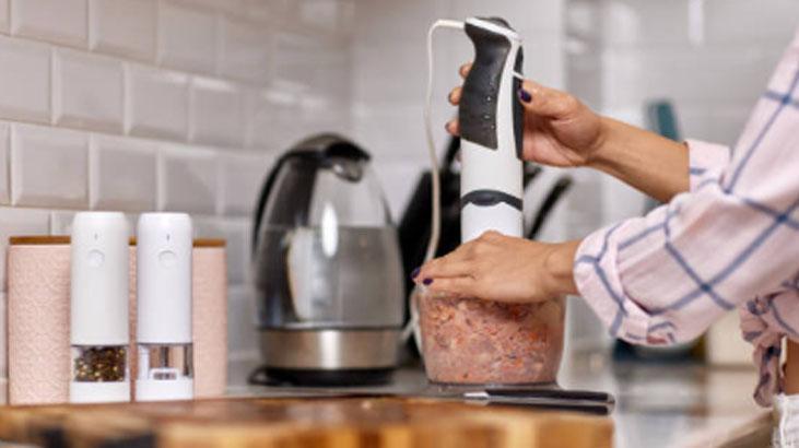 Mutfak robotu mu, blender mı? İkisi de kurtarıcı ama bıçak tüyosunu kimse bilmiyor