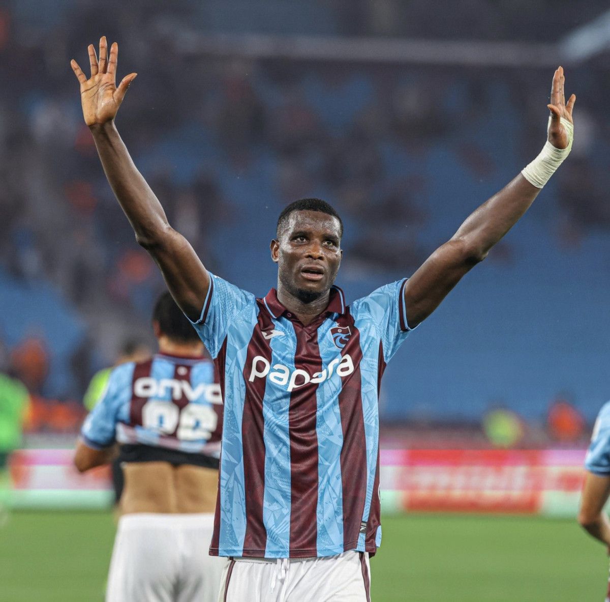 Nijerya Derbisinde Heyecan: Galatasaray-Trabzonspor'da Osimhen ve Onuachu Karşı Karşıya! 2 Nijerya Derbisinde Heyecan: Galatasaray-Trabzonspor'da Osimhen ve Onuachu Karşı Karşıya!