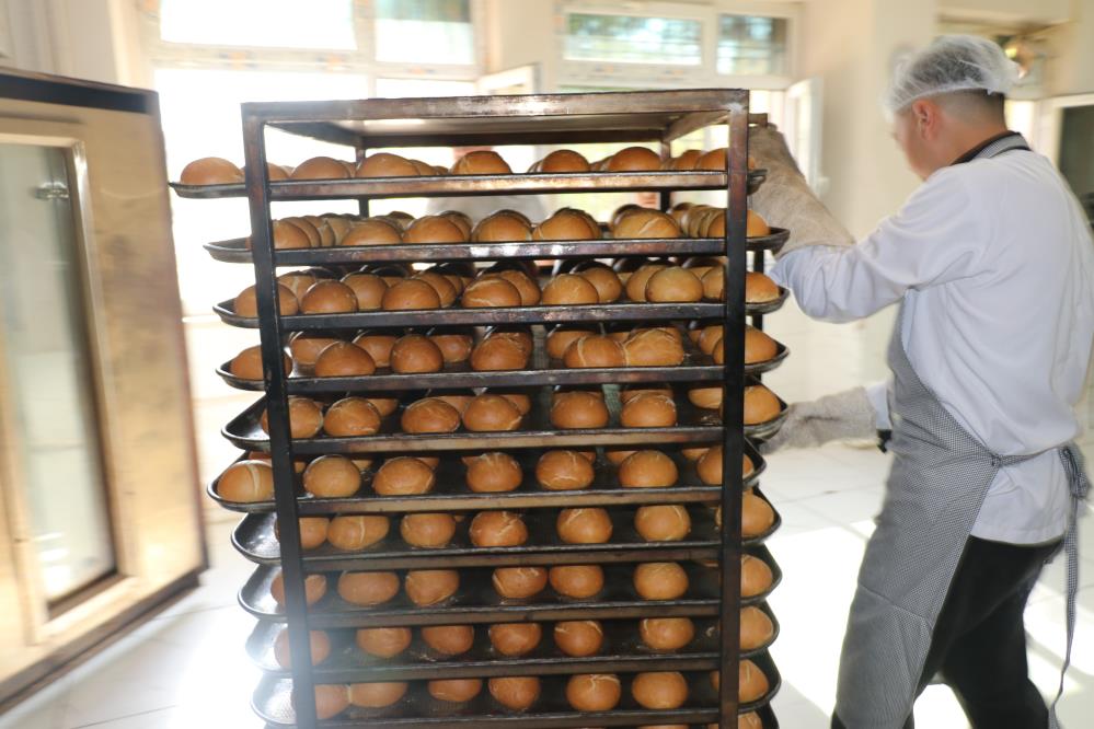 Öğrenciler fabrika gibi çalışıyor! 18 okuldan 230 milyon lira ciro 1 Öğrenciler fabrika gibi çalışıyor! 18 okuldan 230 milyon lira ciro