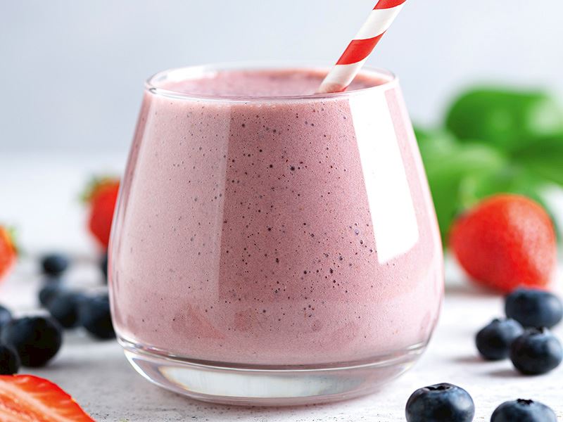 Orman Meyveli Yoğurtlu Smoothie Tarifi