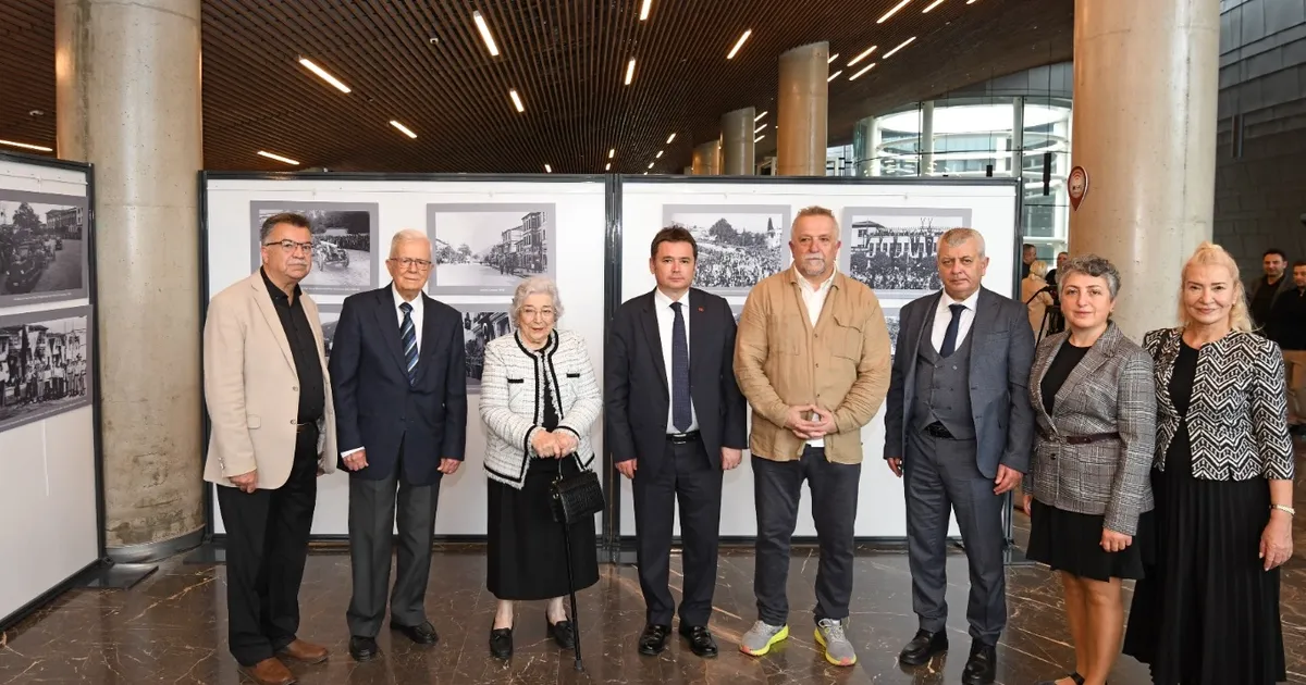 Osmangazi’de Cumhuriyet Ruhunu Yansıtan Fotoğraf Sergisi