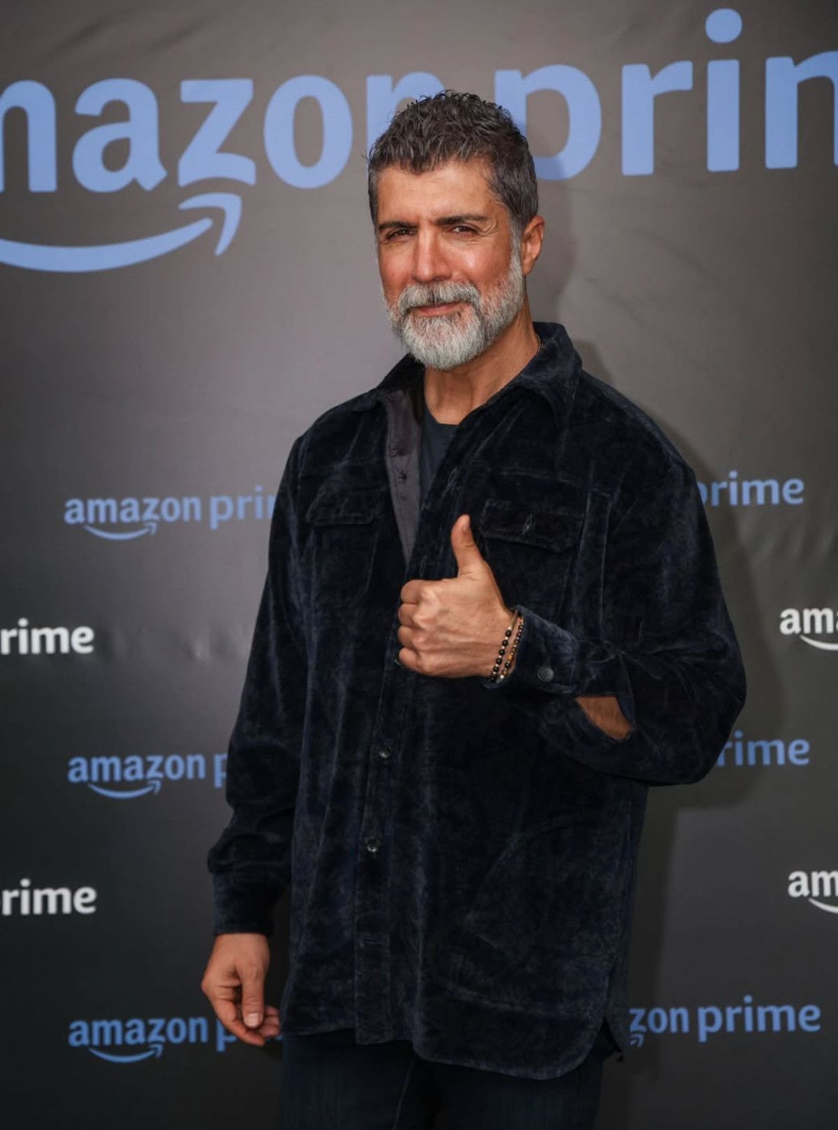 Özcan Deniz, Sakallarını Kestikten Sonra Eski İmajına Döndü!