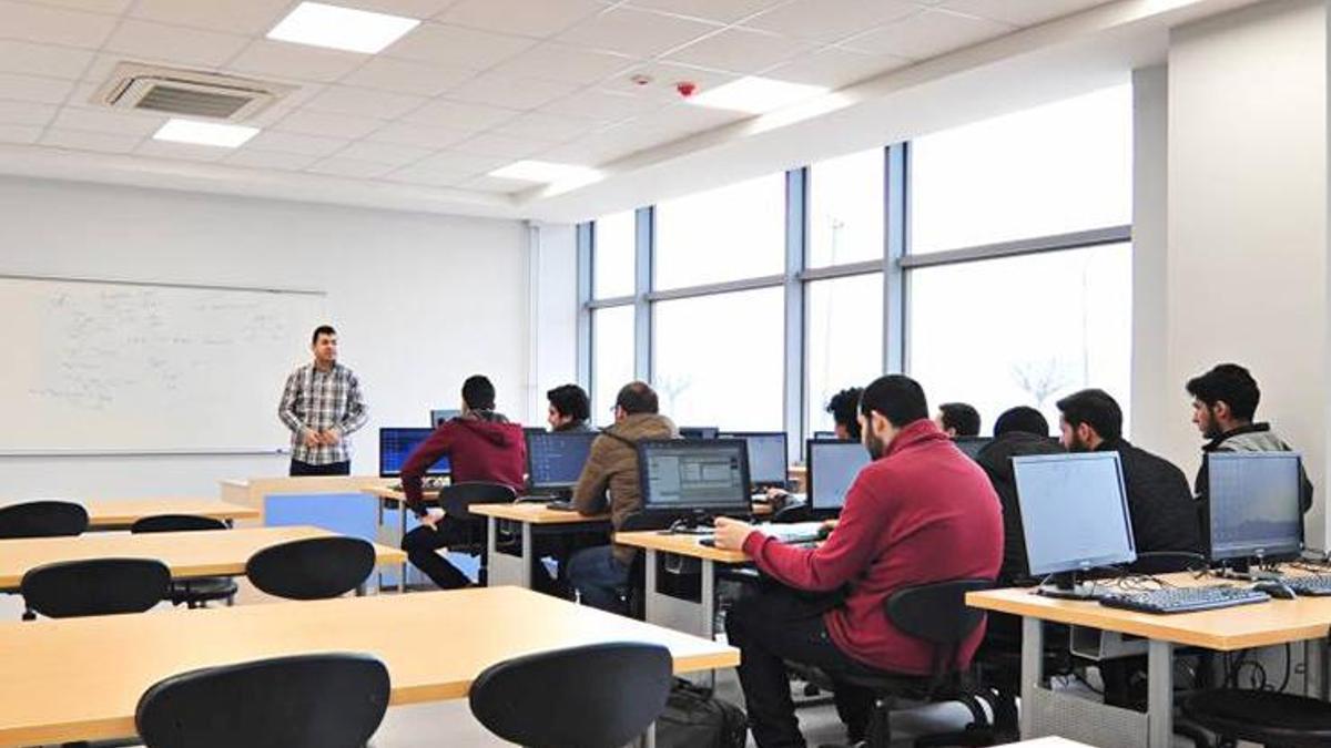 Özel üniversite ücretleri 2023-2024 ne kadar? Özel üniversite taban puanları açıklandı mı? 2 yıllık, 4 yıllık Vakıf üniversiteleri fiyatları ne kadar oldu?