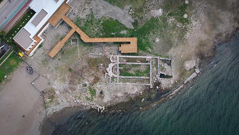 Papa Türkiye’ye geliyor! İznik Gölü altındaki gizemli bazilika ziyaret edilecek 1 Papa Türkiye’ye geliyor! İznik Gölü altındaki gizemli bazilika ziyaret edilecek