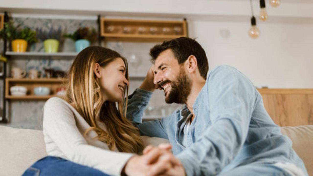 Romantizmi ve heyecanı tekrar kazanmanın anahtarı: Bir ilişkiyi yeniden canlandırmanın 8 etkili yolu