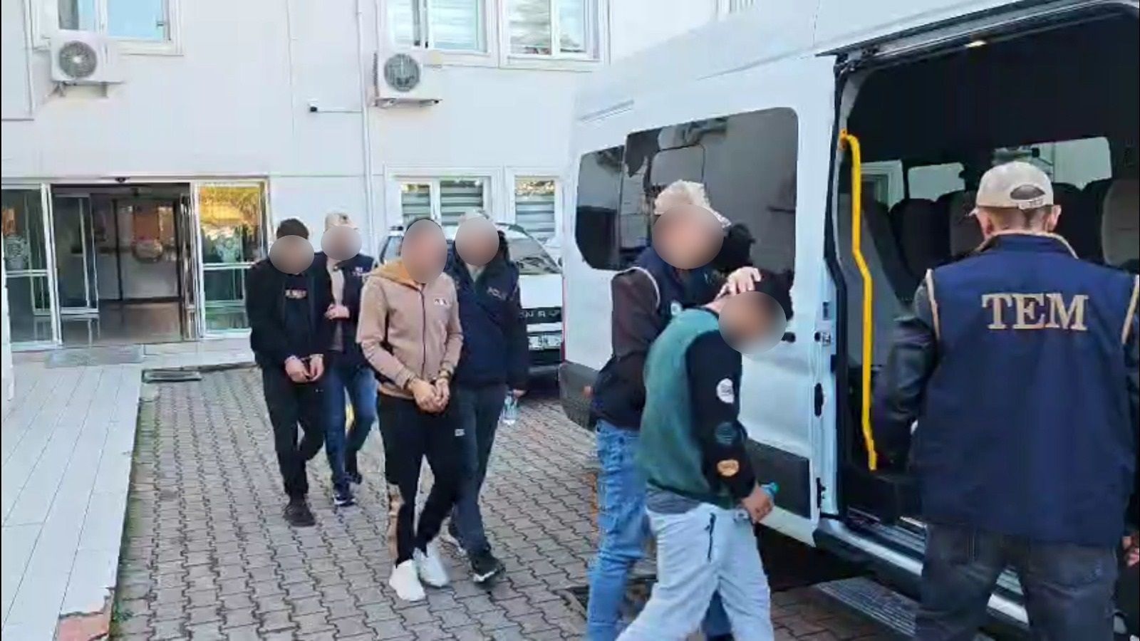 Sakarya’da Terörle Mücadelede Şok Gelişme: IŞİD Operasyonu! 2 Sakarya’da Terörle Mücadelede Şok Gelişme: IŞİD Operasyonu!