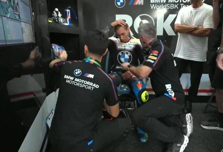 Şampiyonluk yarışında Toprak Razgatlıoğlu'na skandal hareket! 'Olacak iş değil, bu çirkeflik' 2 Şampiyonluk yarışında Toprak Razgatlıoğlu'na skandal hareket! 'Olacak iş değil, bu çirkeflik'