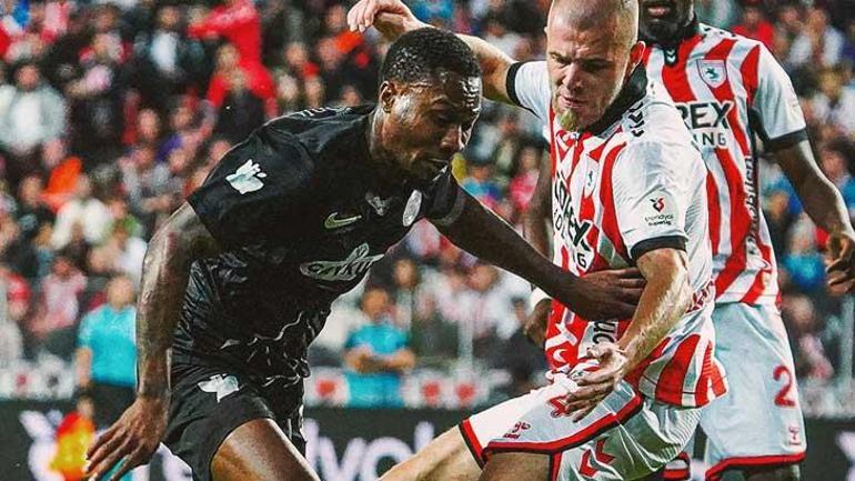 Samsun'da kazanan çıkmadı, 33 şut, 11 korner, 1'er puan! Samsunspor - Çaykur Rizespor maç sonucu 1-1