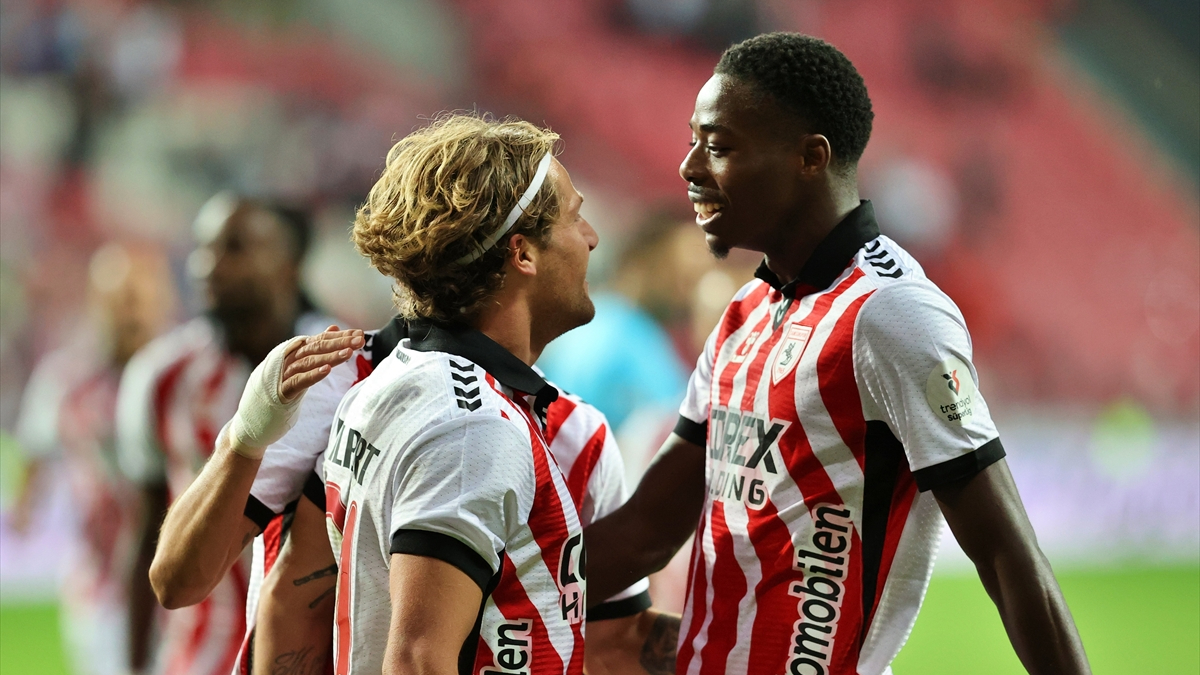 Samsunspor’u ligde Holse’nin Avrupa’da Musaba’nın golleri taşıyor