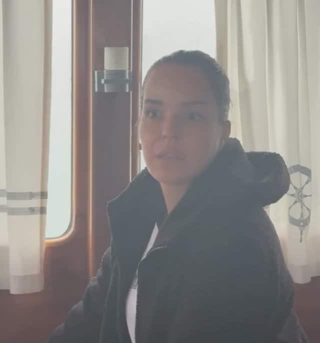 Şarkıcı Bengü, Ege Denizi'nde hortuma yakalandı! Korku dolu anlar kamerada