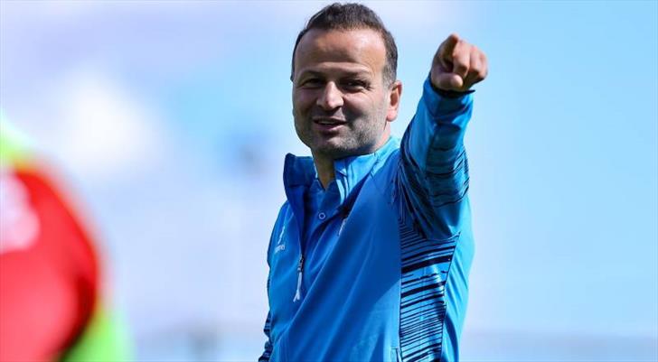 “Saygı duyuyorum ama istifa gündemimizde yok”