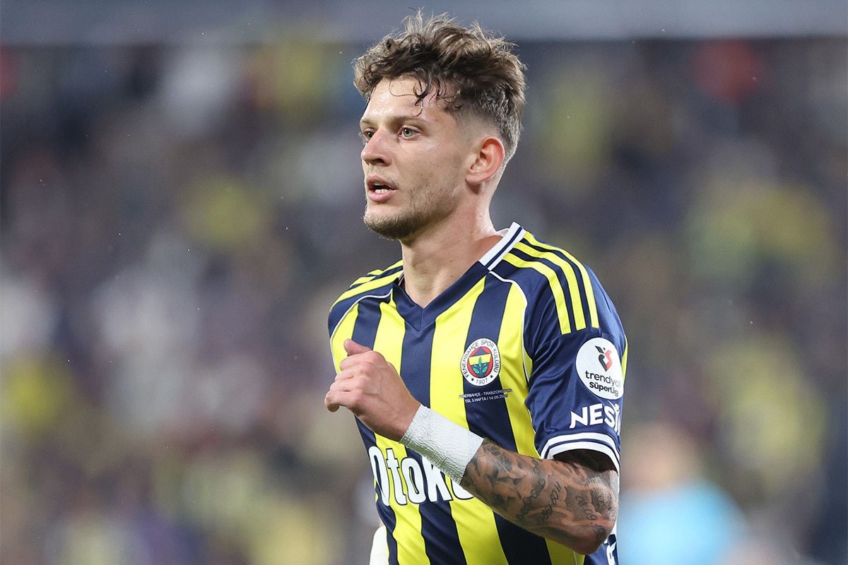 Sebastian Szymanski'den Şaşırtan İddia: 'Burada Beni Sevmiyorlar' 2 Sebastian Szymanski'den Şaşırtan İddia: 'Burada Beni Sevmiyorlar'