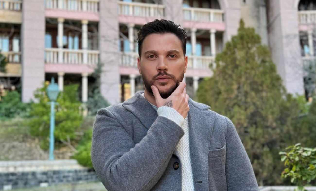 Sinan Akçıl'dan Dubai pozları! Sosyal medyada gündem oldu