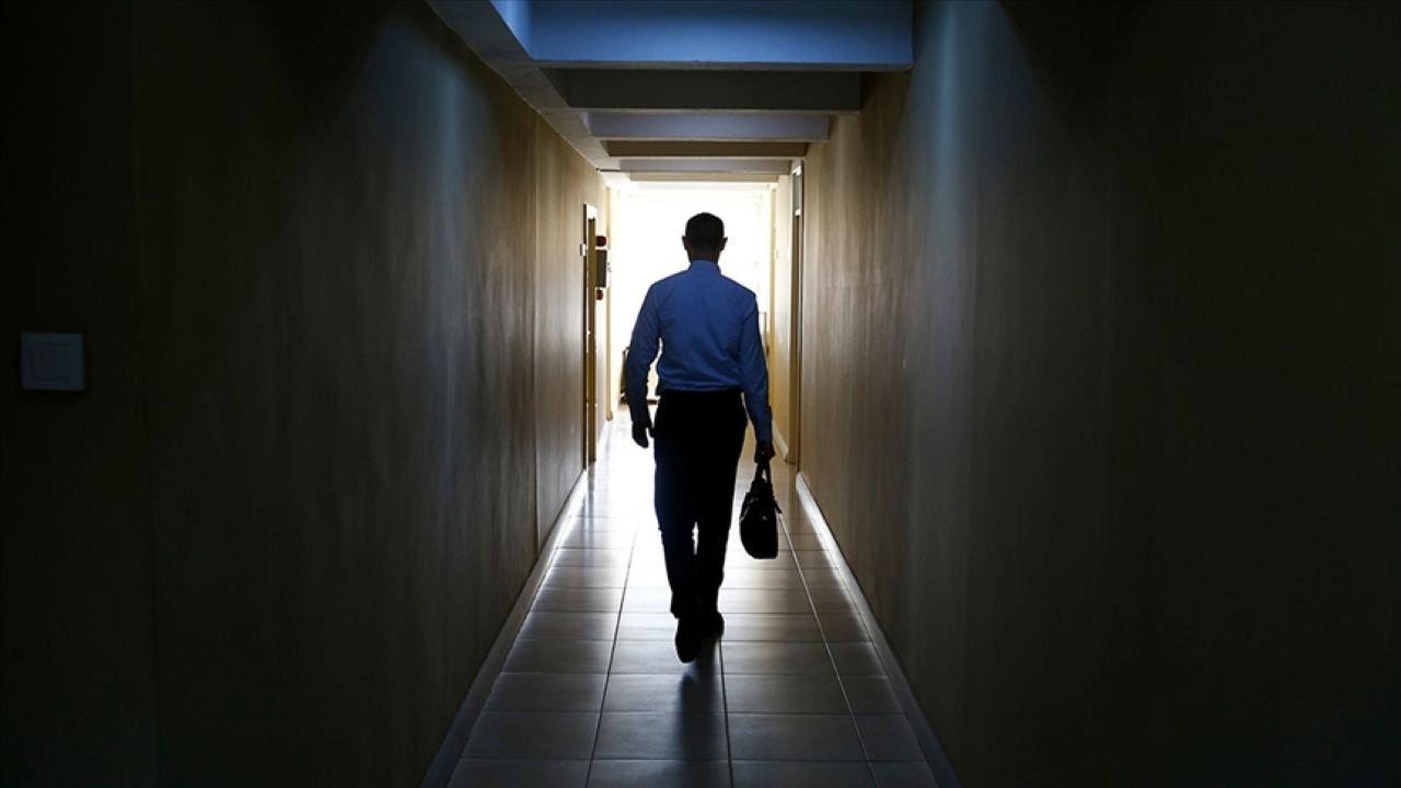 Şirketler art arda duyuruyor: On binlerce kişi işsiz kalacak!