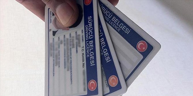 Son 3 gün: Eski ehliyetler iptal edilecek!