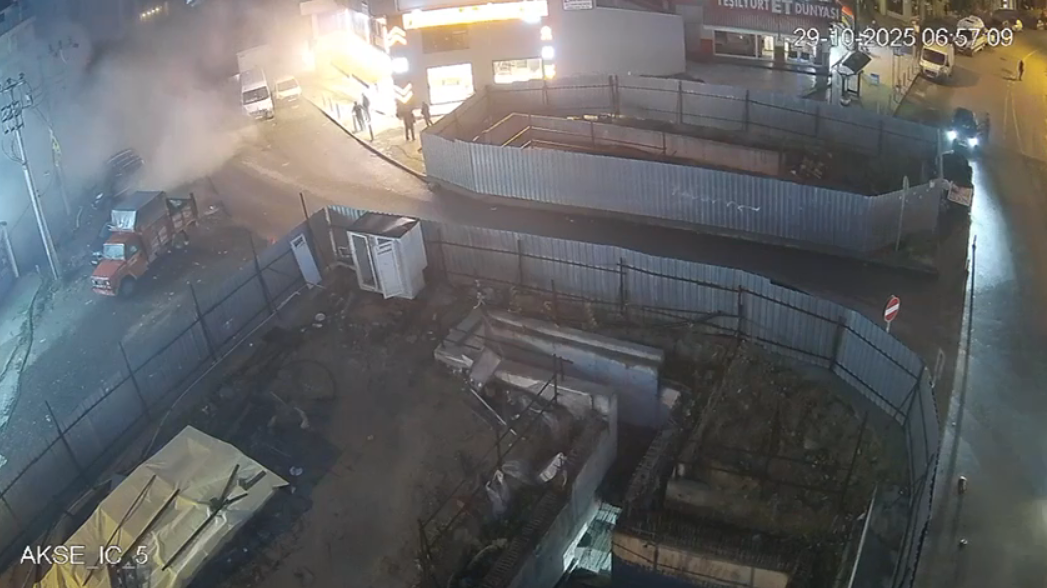 Son dakika | Gebze'deki 7 katlı binanın çökme anı ortaya çıktı 3 Son dakika | Gebze'deki 7 katlı binanın çökme anı ortaya çıktı