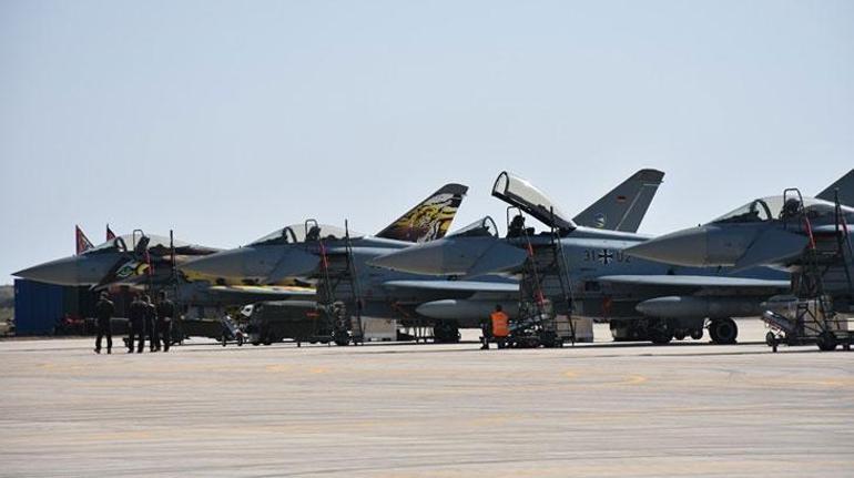 Son dakika... İşte Türkiye'nin aldığı Eurofighter Typhoon savaş uçaklarının özellikleri! 3 Son dakika... İşte Türkiye'nin aldığı Eurofighter Typhoon savaş uçaklarının özellikleri!