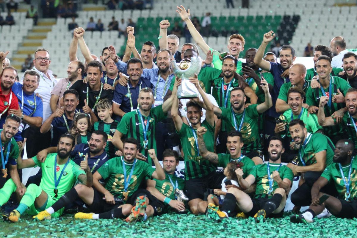 Süper Lig'in eski efsanesi 6 dolara satışta 5 Süper Lig'in eski efsanesi 6 dolara satışta