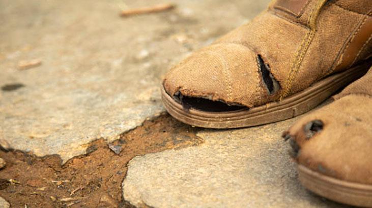 Tabanı Çatlayan Ayakkabılar İçin Pratik Çözümler: Ustanın Yapıştırıcı İpuçları 3 Tabanı Çatlayan Ayakkabılar İçin Pratik Çözümler: Ustanın Yapıştırıcı İpuçları