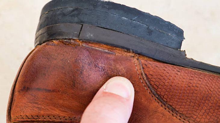 Tabanı Çatlayan Ayakkabılar İçin Pratik Çözümler: Ustanın Yapıştırıcı İpuçları 5 Tabanı Çatlayan Ayakkabılar İçin Pratik Çözümler: Ustanın Yapıştırıcı İpuçları