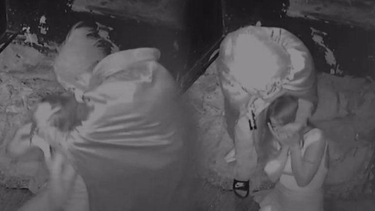 Taksim'de korku evi dehşeti! Genç kadına elektroşoklu işkence 1 Taksim'de korku evi dehşeti! Genç kadına elektroşoklu işkence