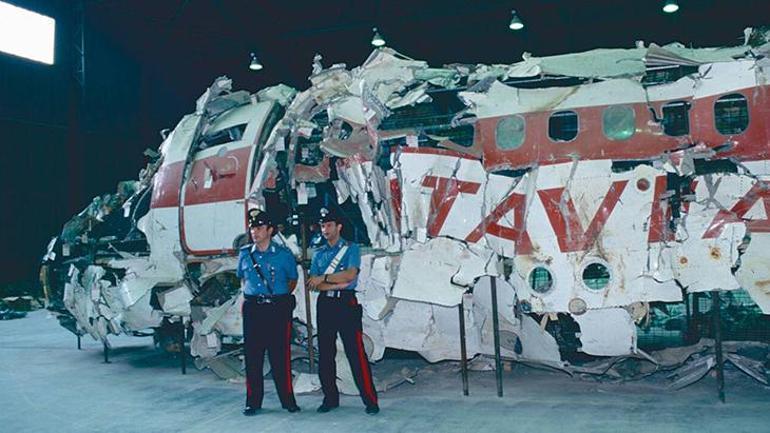 Tiren Denizi'ne gömülen sır: Katliam mı, kaza mı? 'Kaddafi yerine yolcu uçağı vurdular' 3 Tiren Denizi'ne gömülen sır: Katliam mı, kaza mı? 'Kaddafi yerine yolcu uçağı vurdular'