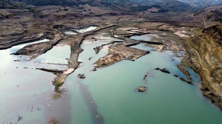 Trakya'da barajlar kuruyor, belediyeler su kuyuları açıyor