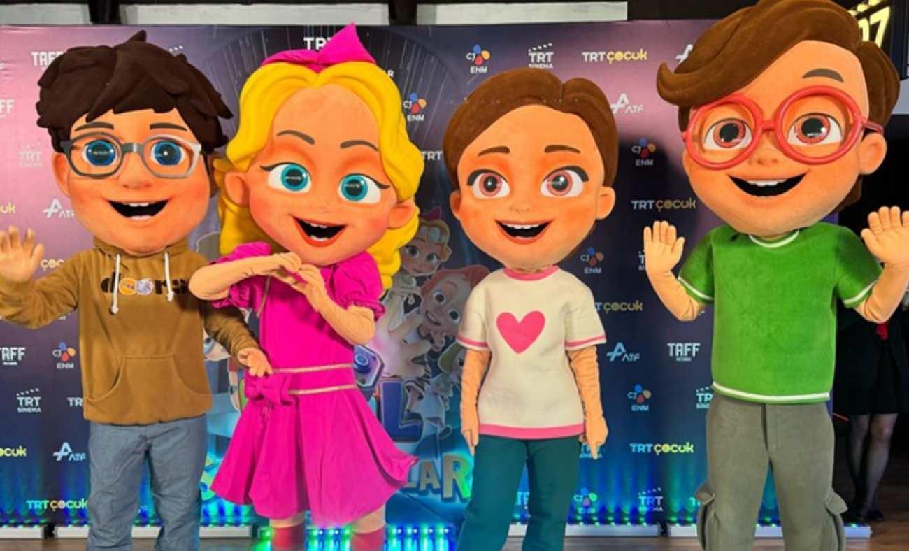 TRT ortak yapımı "Pırıl: Saklı Robotlar" filminin galası gerçekleştirildi 1 TRT ortak yapımı "Pırıl: Saklı Robotlar" filminin galası gerçekleştirildi