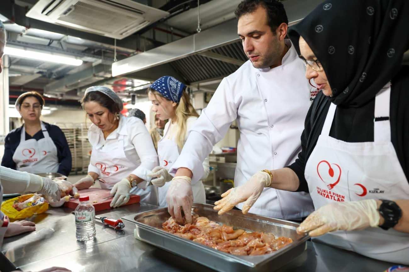 Türk Kızılay’dan Depremzede kadınlara "İyilikle Pişen Hayatlar” projesiyle destek