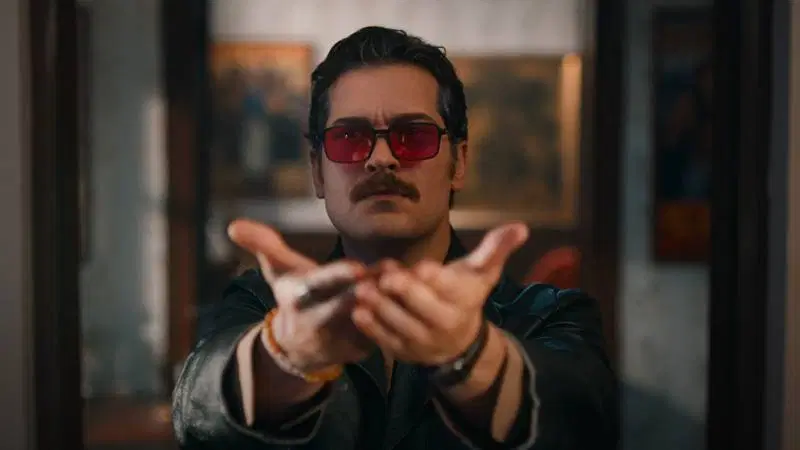 Uykucu Filmi: Çağatay Ulusoy ve Elçin Sangu ile Gişede Tarih Yazdı! 1 Uykucu Filmi: Çağatay Ulusoy ve Elçin Sangu ile Gişede Tarih Yazdı!