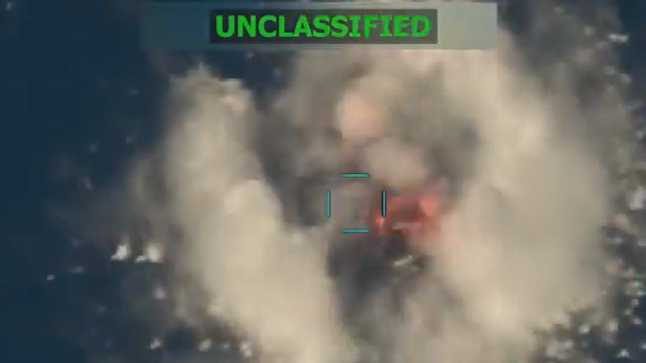 Uyuşturucu yüklü tekne vuruldu: 4 ölü