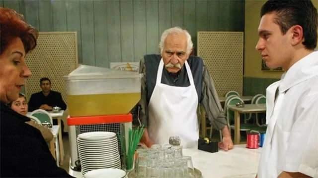 Yabancı Damat’ın Memik Dede’si Arif Erkin Güzelbeyoğlu vefat etti! Cenaze töreni açıklandı 3 Yabancı Damat’ın Memik Dede’si Arif Erkin Güzelbeyoğlu vefat etti! Cenaze töreni açıklandı