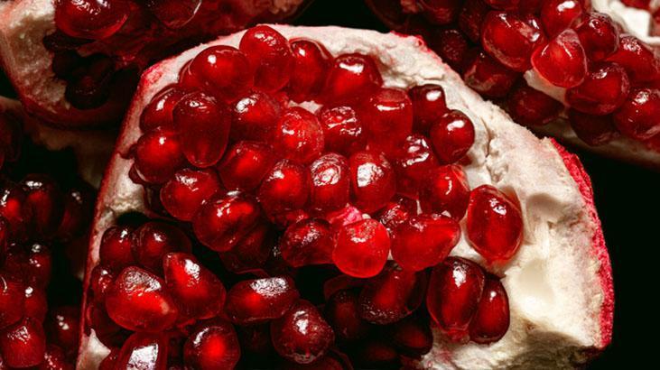 Yılın Her Döneminde Tüketilebilecek Nar Pestili Tarifi 1 Yılın Her Döneminde Tüketilebilecek Nar Pestili Tarifi