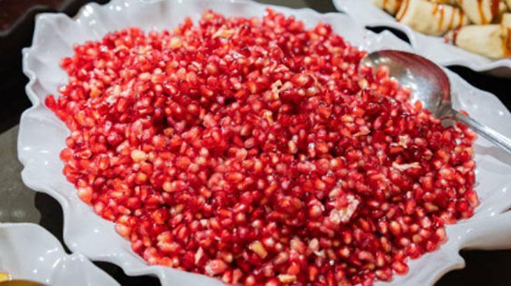 Yılın Her Döneminde Tüketilebilecek Nar Pestili Tarifi 2 Yılın Her Döneminde Tüketilebilecek Nar Pestili Tarifi