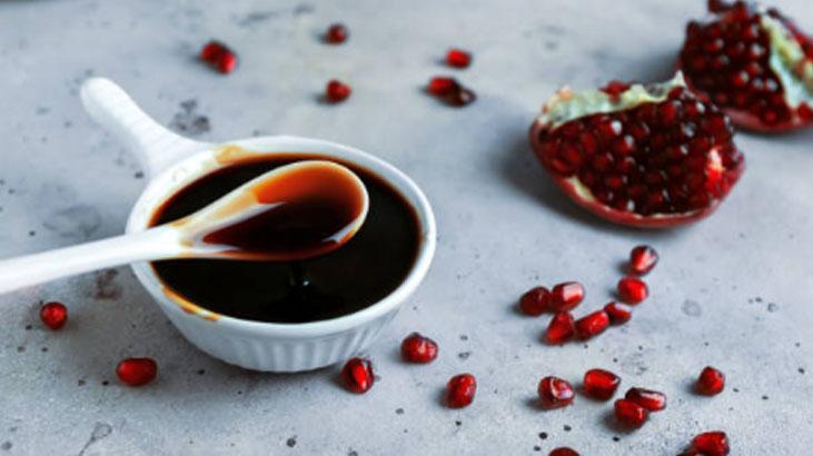 Yılın Her Döneminde Tüketilebilecek Nar Pestili Tarifi 5 Yılın Her Döneminde Tüketilebilecek Nar Pestili Tarifi