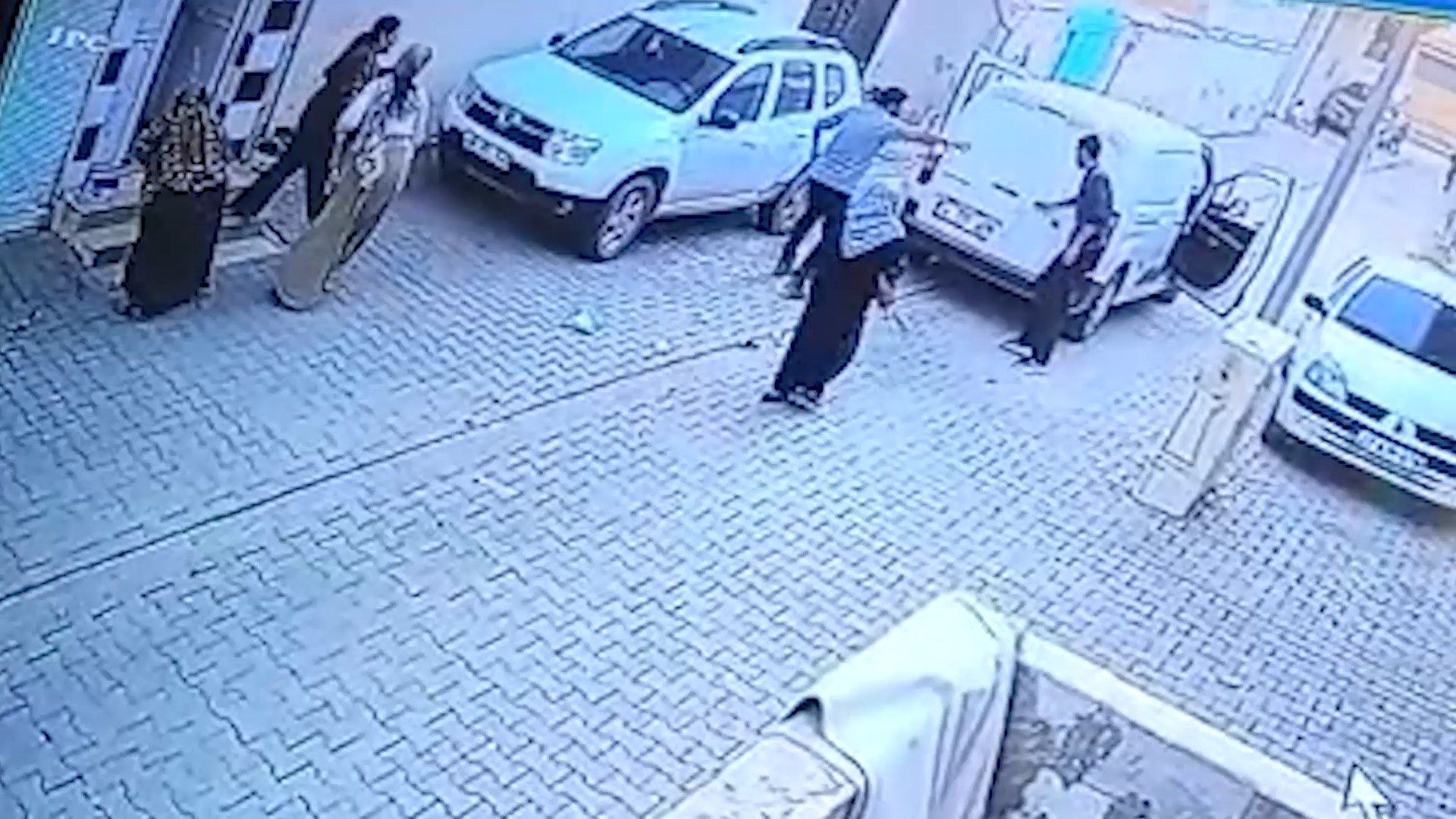 2 Yaşındaki Çocuğu Kargo Aracı Hayattan Kopardı: Kazanın Gözler Önünde Gerçekleşen Hikayesi 2 2 Yaşındaki Çocuğu Kargo Aracı Hayattan Kopardı: Kazanın Gözler Önünde Gerçekleşen Hikayesi