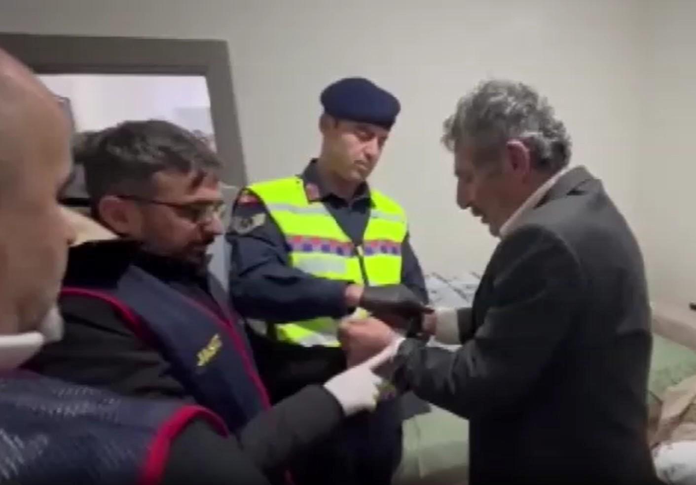 22 yıldır aranan kardeş katili, annesinin evinde yakalandı