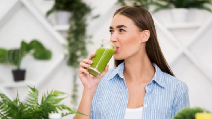 3 günde ödem bırakmıyor! 2 saat bekleyince içime hazır: Ay şeklinde doğrayıp atın 10 3 günde ödem bırakmıyor! 2 saat bekleyince içime hazır: Ay şeklinde doğrayıp atın