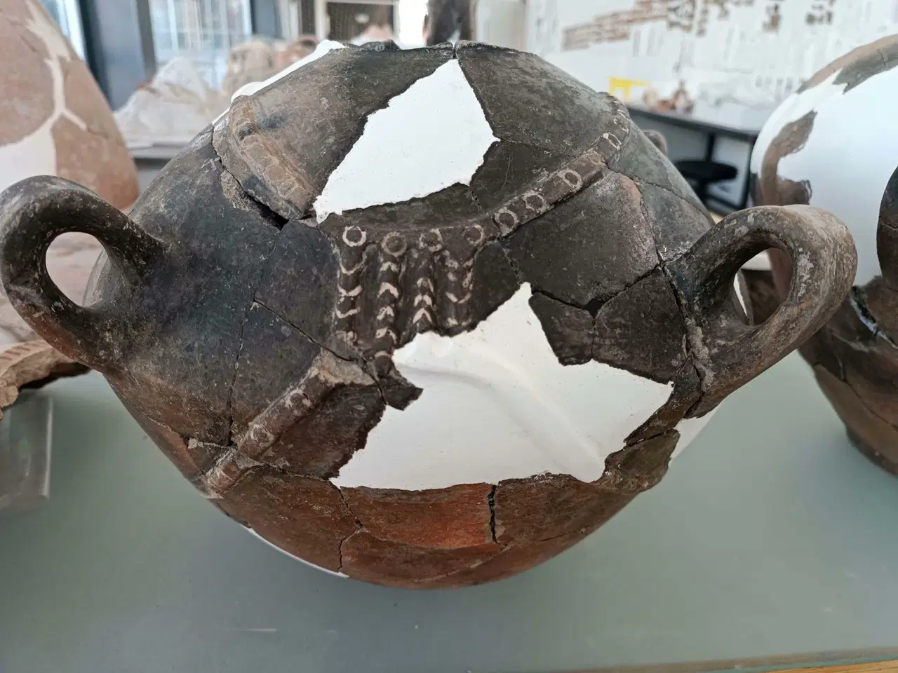 5 bin yıllık bayan figürü izleri: Yassıtepe’de özel kaplar ortaya çıktı 1 5 bin yıllık bayan figürü izleri: Yassıtepe’de özel kaplar ortaya çıktı