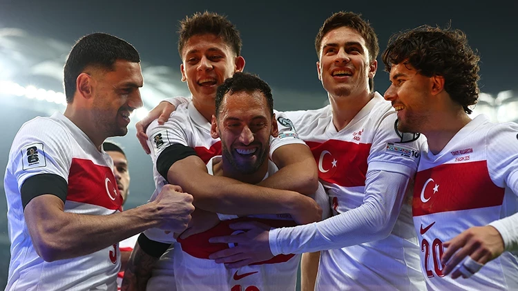 ⚽ A Milli Takım’ın Dünya Kupası Play-off Rakibi Belli Oluyor: Kura Çekimi Bugün 15:00’te!