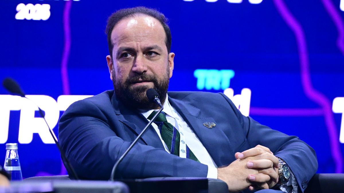 ABD Yaptırımlarını Kaldırmalı: Suriyeli Bakan Trump’ı Türkiye İkna Etti