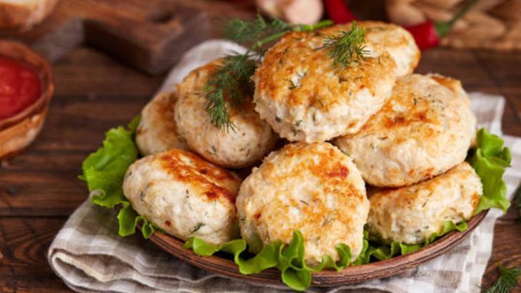 ABD’de viral olan Türk köftesi! Tavuk kıymasından yapın: Sırrı 74 derecede 15 ABD’de viral olan Türk köftesi! Tavuk kıymasından yapın: Sırrı 74 derecede