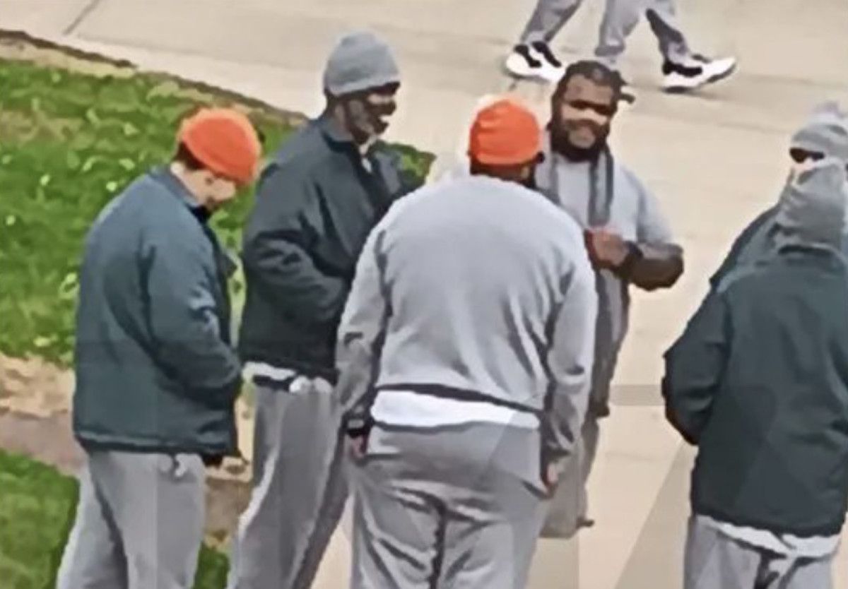 ABD'li Rapçi Diddy'nin Cezaevindeki Anlarına Işık Tutan Çarpıcı Fotoğraflar Yayınlandı