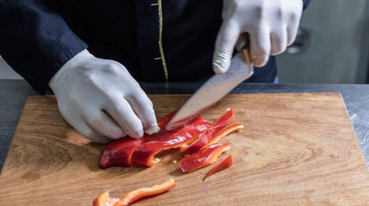 Acı biber sonrası eller cayır cayır yanıyor! İşte rahatlatıcı formülü