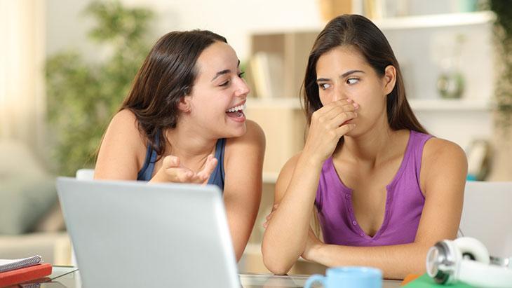 Ağız kokusu sadece hijyen sorunu değil! Altta yatan hastalıkların da habercisi olabilir 1 Ağız kokusu sadece hijyen sorunu değil! Altta yatan hastalıkların da habercisi olabilir