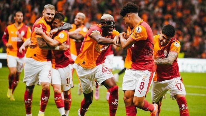 Ajax ve Galatasaray: Şampiyonlar Ligi'nde Heyecan Dolu Bir Mücadele! 4 Ajax ve Galatasaray: Şampiyonlar Ligi'nde Heyecan Dolu Bir Mücadele!
