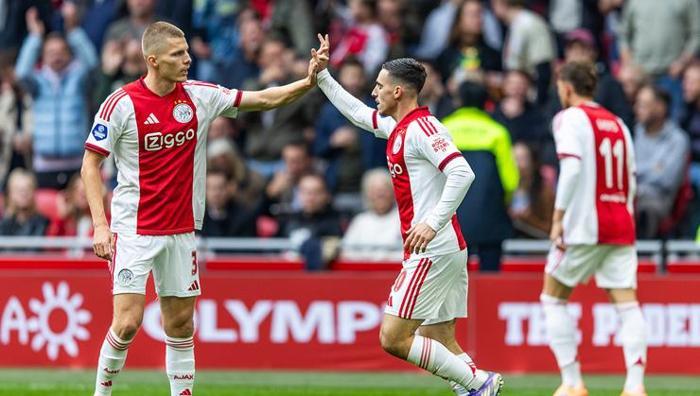 Ajax'a Korku Salan Darbe: Galatasaray Maçı Öncesi Şok Sözler! 3 Ajax'a Korku Salan Darbe: Galatasaray Maçı Öncesi Şok Sözler!