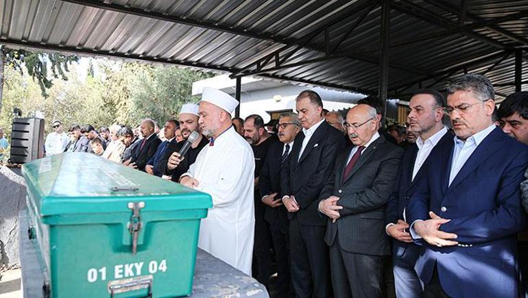 AK Parti Sözcüsü Çelik'in dayısının cenazesi Adana'da defnedildi
